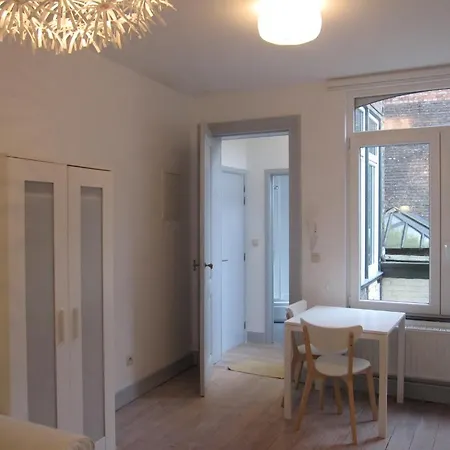 Ze Agency Apartments Liege 公寓